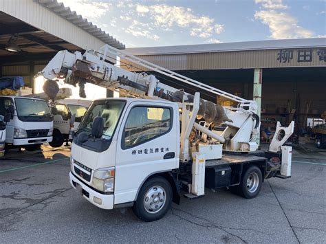建柱車 .